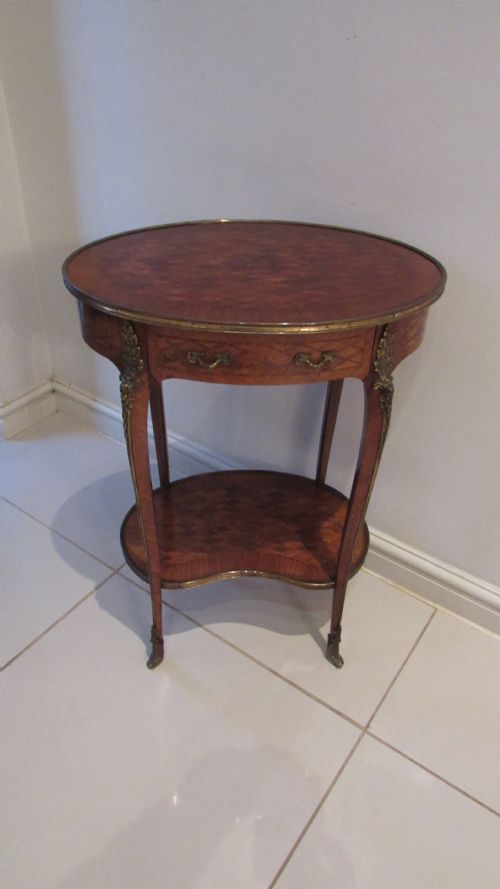 BEAUTIFUL LAMP TABLE - ADDITIONAL PHOTO 14
