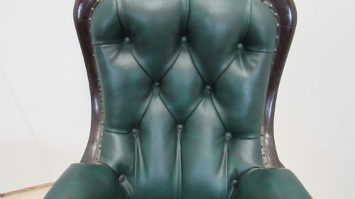 PAIR OF LEATHER LIBRARY CHAIRS - ADDITIONAL PHOTO 4