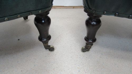 PAIR OF LEATHER LIBRARY CHAIRS - ADDITIONAL PHOTO 7