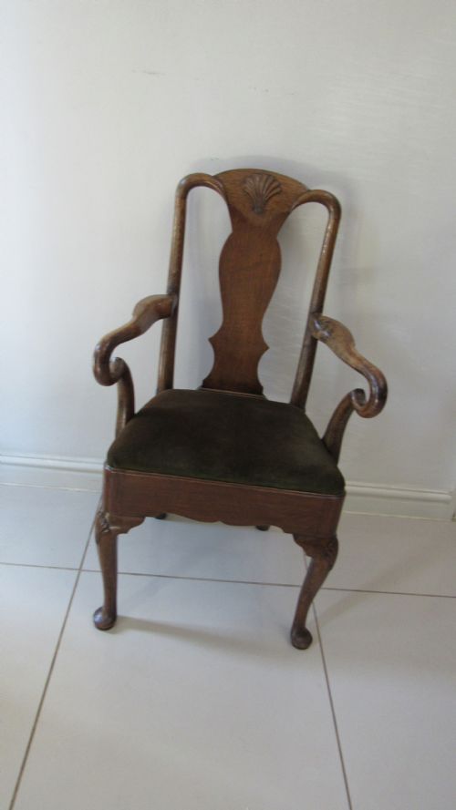 A WONDERFUL CHILDS ARMCHAIR
