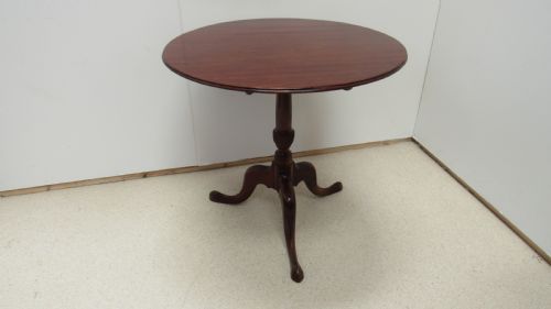 georgian mahogany tripod table - CATEGORY: ANTIQUE TABLES - DATED GEORGIAN