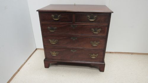 small georgian mahogany chest - CATEGORY: ANTIQUE CHEST OF DRAWERS - DATED GEORGIAN