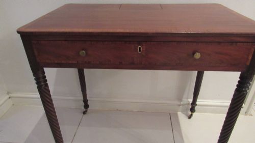 WONDERFUL GEORGIAN CHAMBER TABLE - ADDITIONAL PHOTO 7