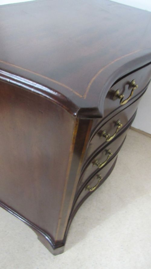 GEORGIAN MAHOGANY SERPENTINE CHEST OF DRAWERS - ADDITIONAL PHOTO 15