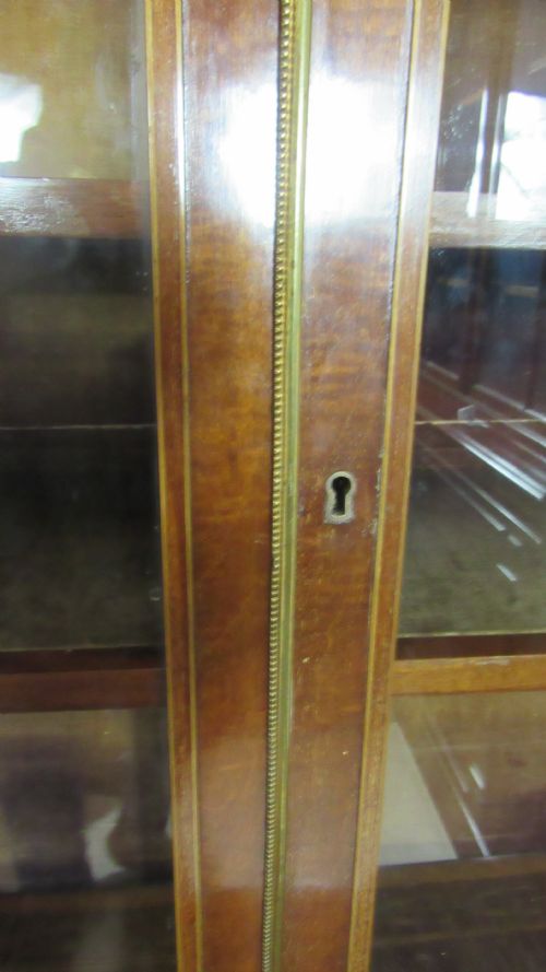SUPERB MARQUETRY DISPLAY CABINET - ADDITIONAL PHOTO 15