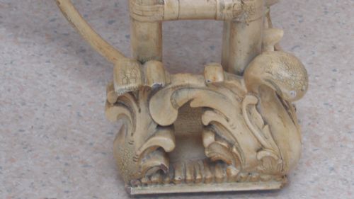 SUPERB DECORATIVE CHINESE INFLUENCE CABINET - ADDITIONAL PHOTO 4