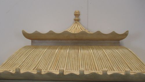 SUPERB DECORATIVE CHINESE INFLUENCE CABINET - ADDITIONAL PHOTO 5