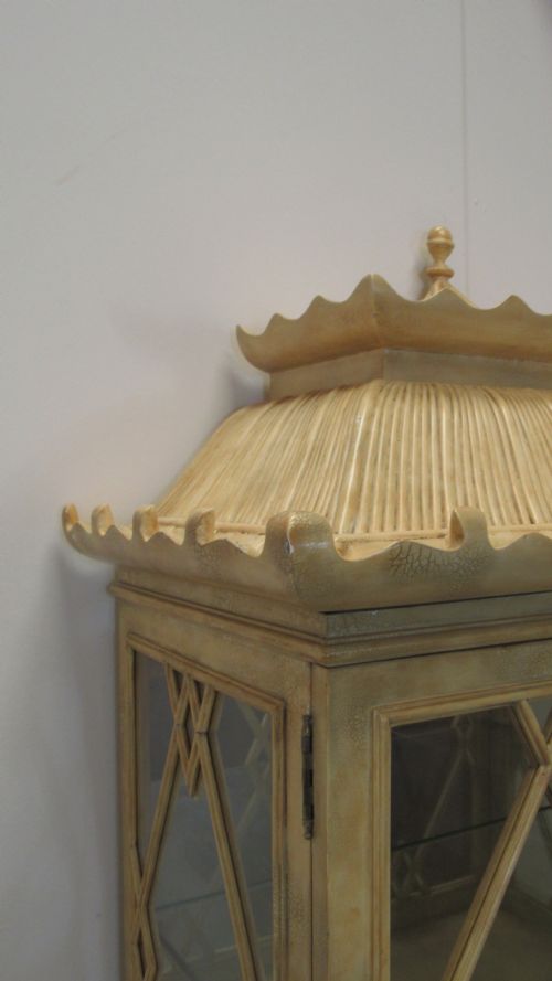SUPERB DECORATIVE CHINESE INFLUENCE CABINET - ADDITIONAL PHOTO 15