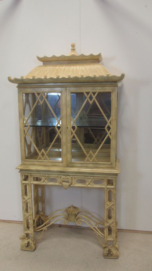 SUPERB DECORATIVE CHINESE INFLUENCE CABINET - ADDITIONAL PHOTO 18