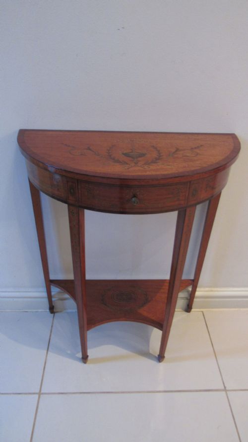 SUPERB SMALL SATINWOOD CONSOLE TABLE - ADDITIONAL PHOTO 1