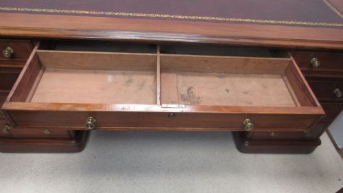 SUPERB LARGE VICTORIAN PARTNERS DESK - ADDITIONAL PHOTO 10