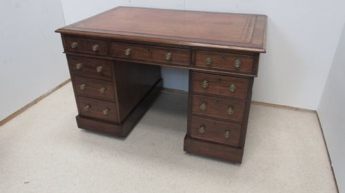 BEAUTIFUL VICTORIAN MAHOGANY PEDESTAL DESK - ADDITIONAL PHOTO 17