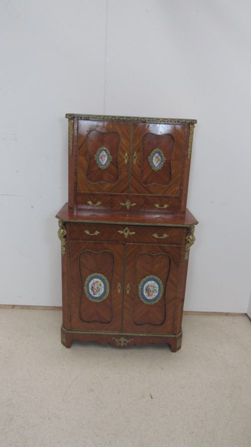 FABULOUS SIDE CABINET - ADDITIONAL PHOTO 2