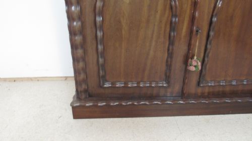 IMPOSING VICTORIAN MAHOGANY CHIFFIONERE - ADDITIONAL PHOTO 8