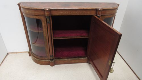 WONDERFUL QUALITY WALNUT CREDENZA - ADDITIONAL PHOTO 4