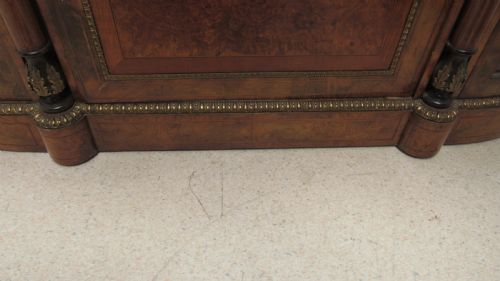 WONDERFUL QUALITY WALNUT CREDENZA - ADDITIONAL PHOTO 14