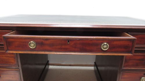 WONDERFUL VICTORIAN MAHOGANY PEDESTAL DESK - ADDITIONAL PHOTO 8