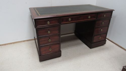 WONDERFUL VICTORIAN MAHOGANY PEDESTAL DESK - ADDITIONAL PHOTO 17