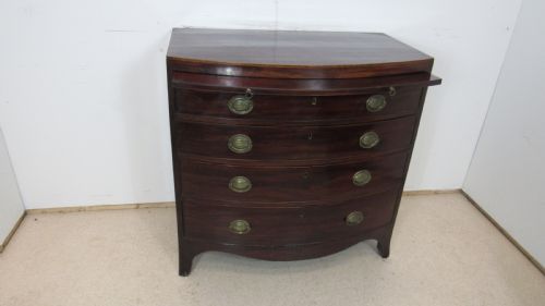 ELEGANT SMALL BOW FRONT CHEST WITH A BRUSHING SLIDE - ADDITIONAL PHOTO 6