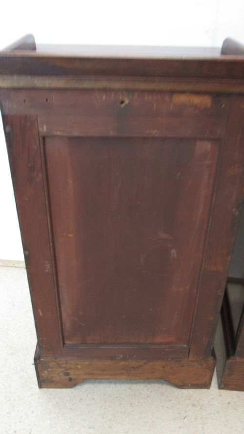 SUPERB PAIR OF MAHOGANY GILLOWS POT CUPBOARDS - ADDITIONAL PHOTO 15