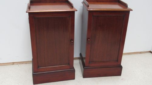 SUPERB PAIR OF MAHOGANY GILLOWS POT CUPBOARDS - ADDITIONAL PHOTO 16