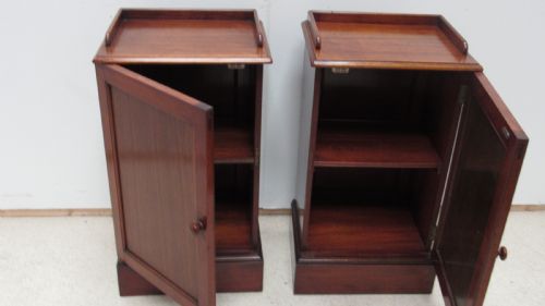 SUPERB PAIR OF MAHOGANY GILLOWS POT CUPBOARDS - ADDITIONAL PHOTO 17