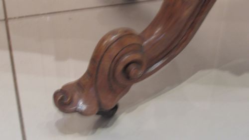 SUPERB WALNUT CARD TABLE - ADDITIONAL PHOTO 4