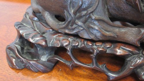 A GREAT AND LARGE CARVING - ADDITIONAL PHOTO 4