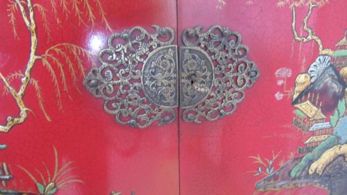 SUPERB RED LACQUERED COCKTAIL CABINET - ADDITIONAL PHOTO 15
