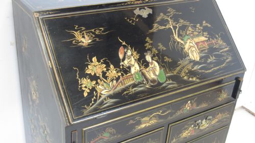 WONDERFUL LACQUERED WRITING BUREAUX - ADDITIONAL PHOTO 2