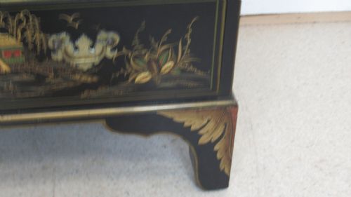 WONDERFUL LACQUERED WRITING BUREAUX - ADDITIONAL PHOTO 4