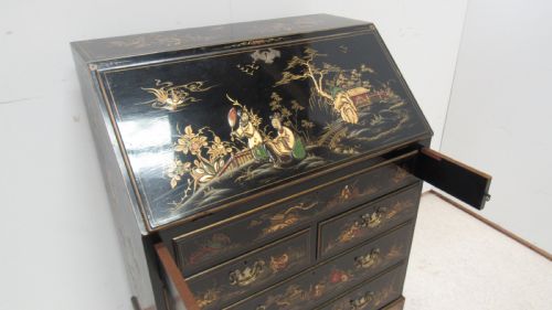 WONDERFUL LACQUERED WRITING BUREAUX - ADDITIONAL PHOTO 11