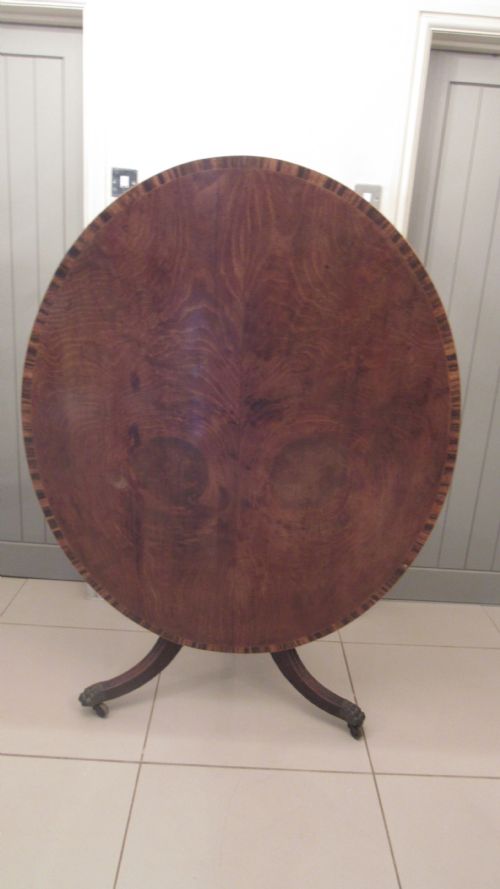a wonderful georgian dining centre table - CATEGORY: ANTIQUE TABLES - DATED 18TH CENTURY