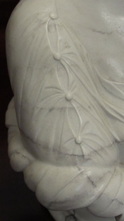 A EXQUISITE MARBLE AND ALABASTER BUST - ADDITIONAL PHOTO 3