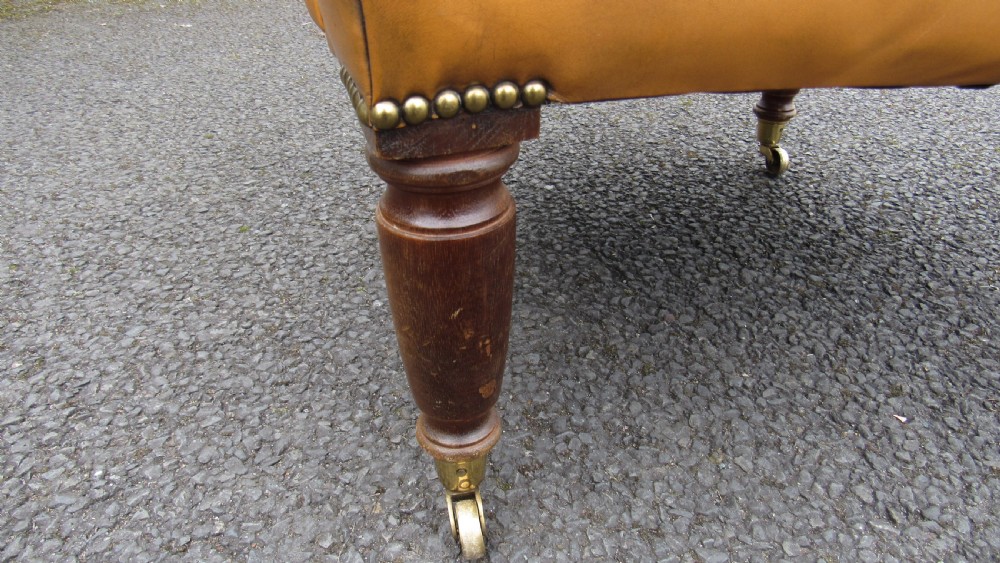 leather club armchair View III