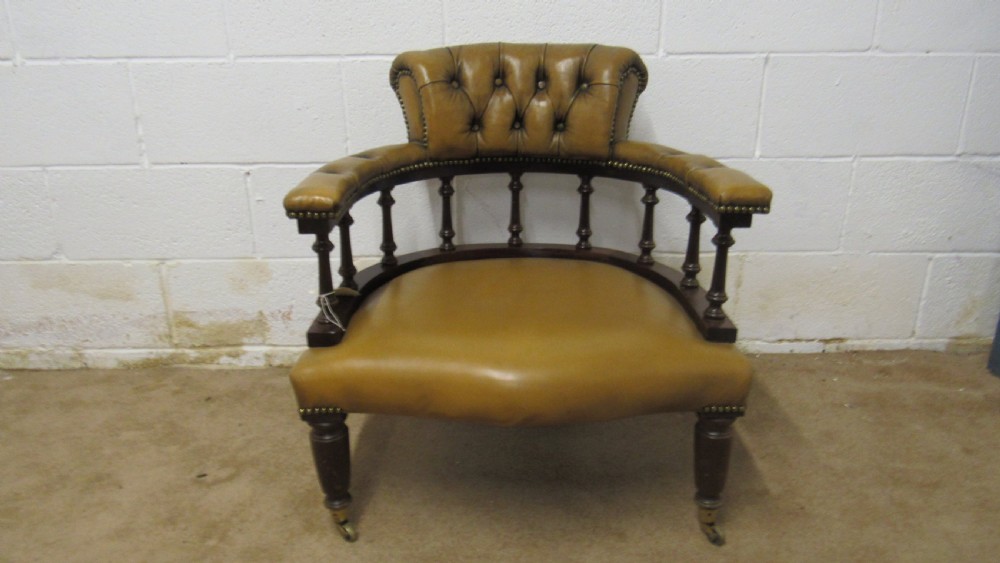 leather club armchair View IX