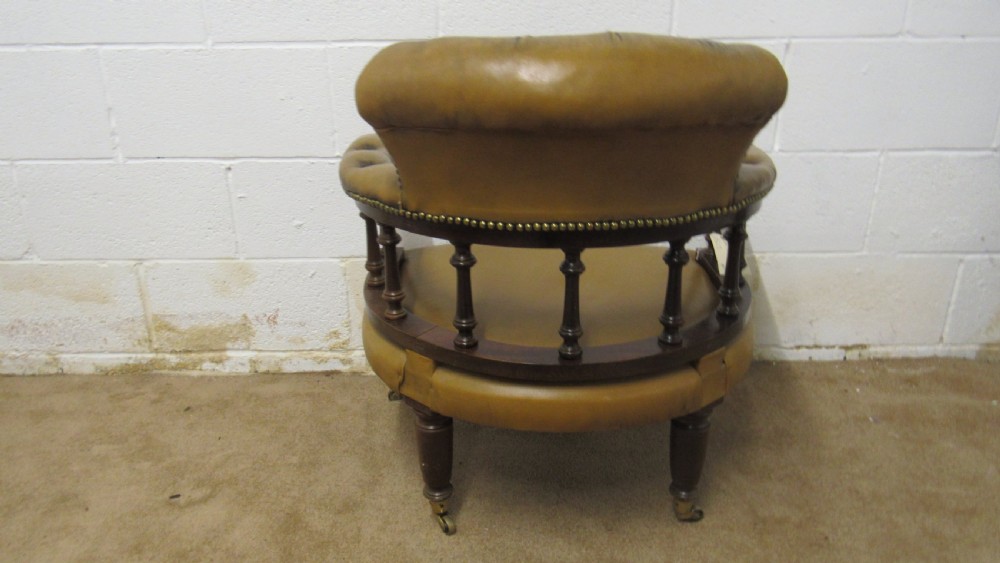 leather club armchair View XII