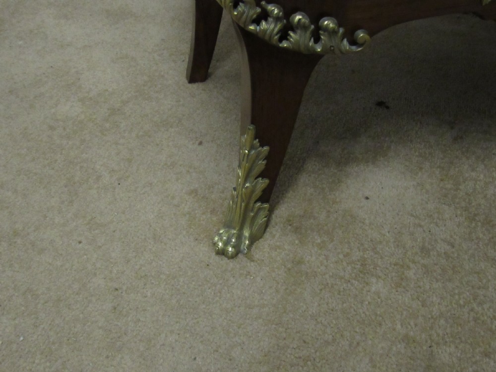 superb pair of ormolu mounted 19thc  vitrines View V