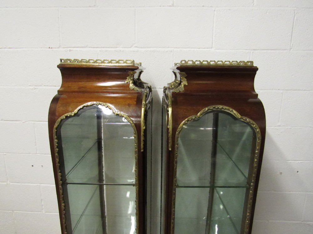 superb pair of ormolu mounted 19thc  vitrines View VIII
