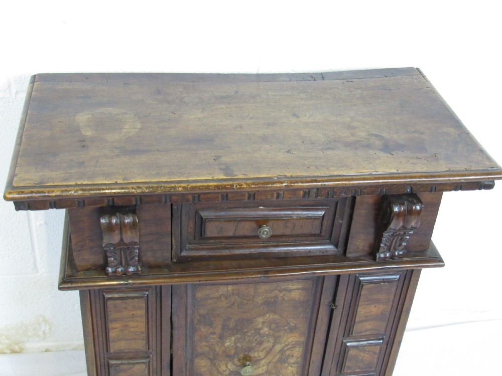 18thc italian cupboard View VI