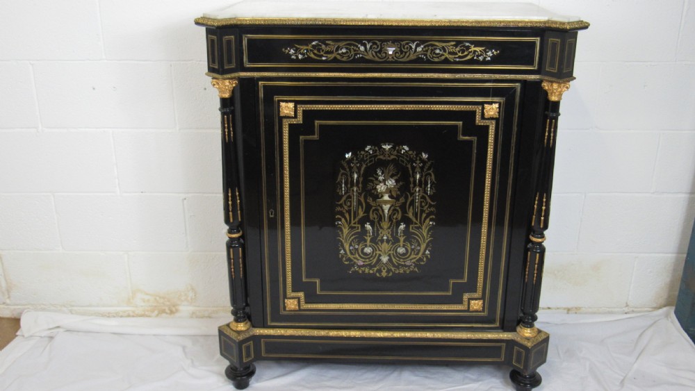 Marquetry side cabinet 