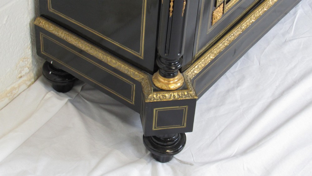 Marquetry side cabinet  View VIII