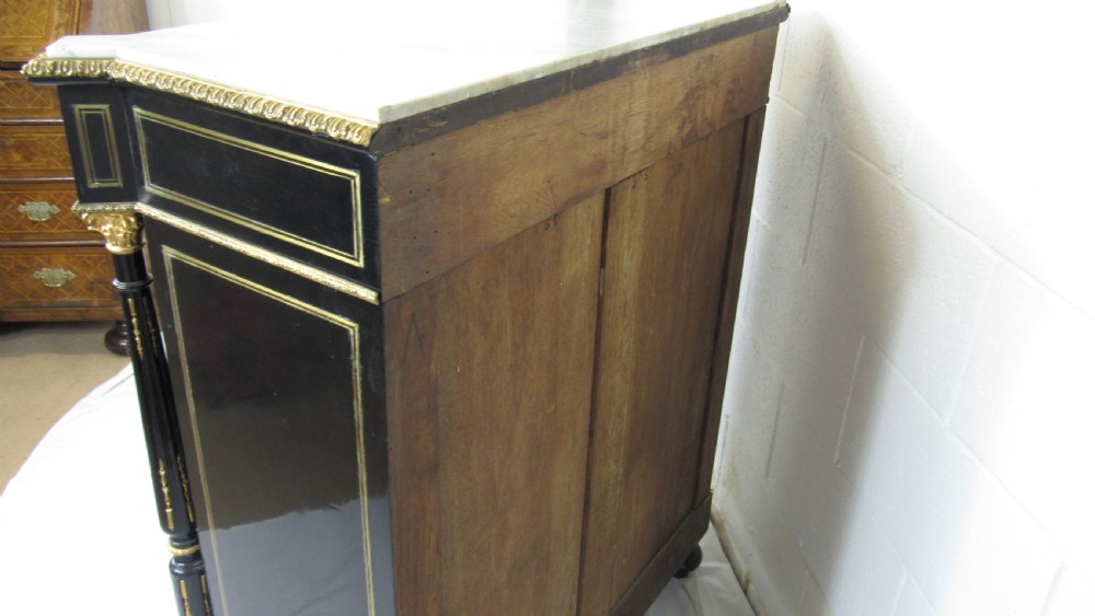 Marquetry side cabinet  View XVI