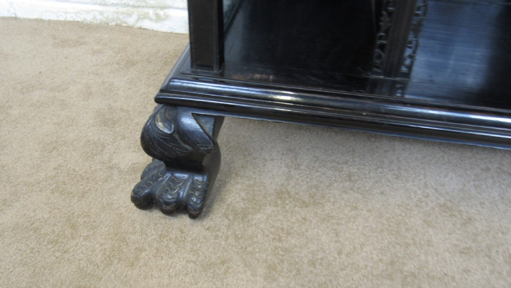 Rare 19thc  chinese  cabinet View IV