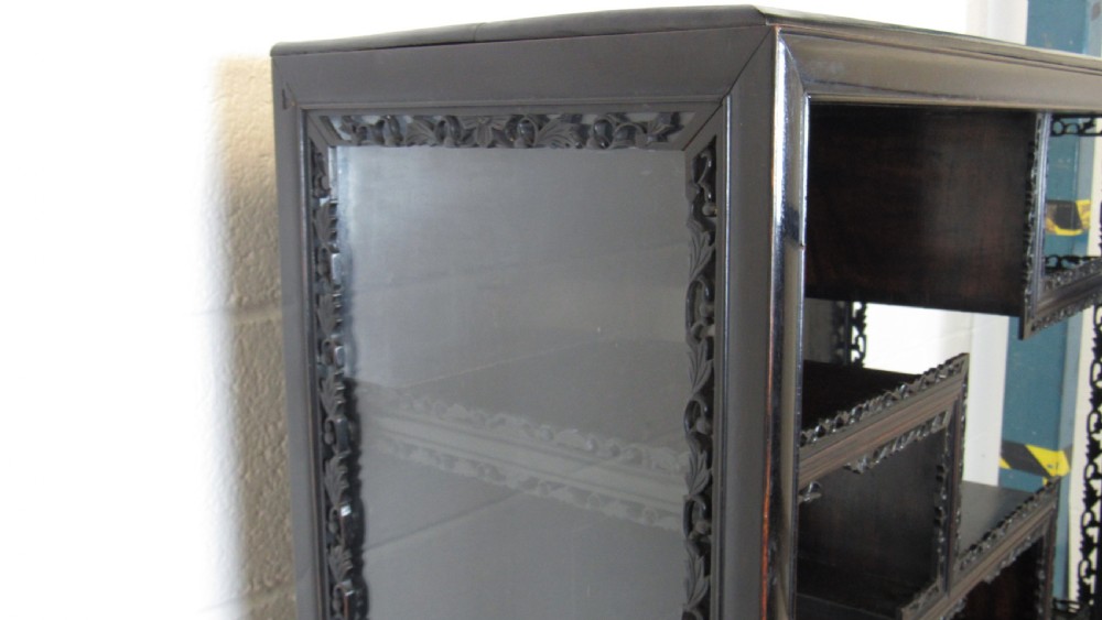 Rare 19thc  chinese  cabinet View XI