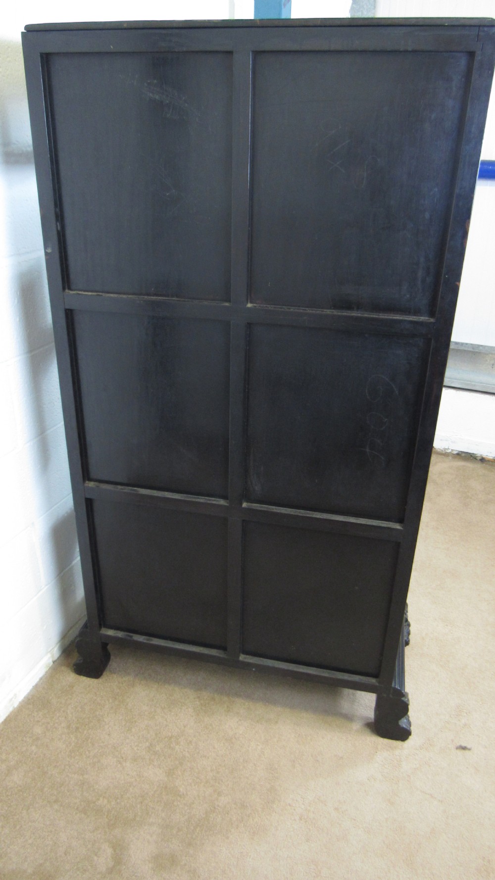 Rare 19thc  chinese  cabinet View XVIII