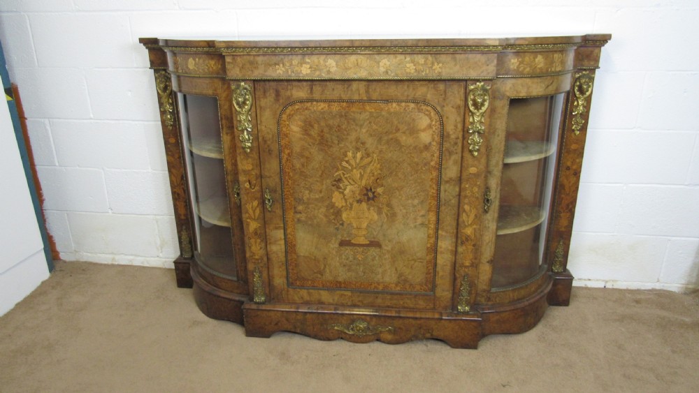 Superb quality walnut credenza side cabinet 