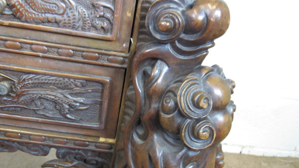 Fantastic carved dressing table   View VII
