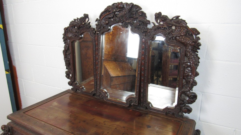 Fantastic carved dressing table   View XII