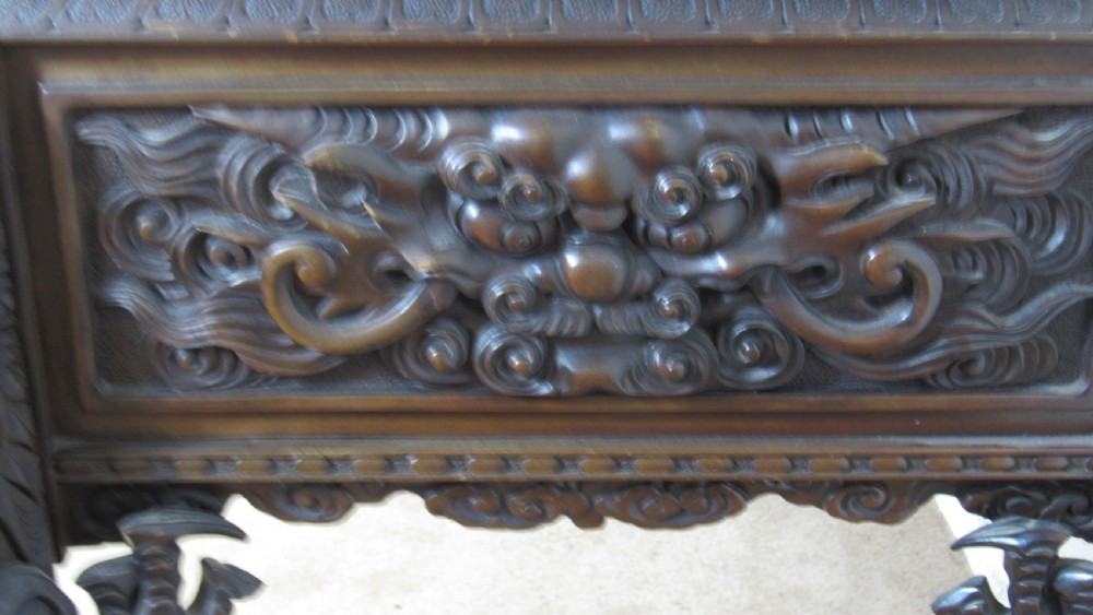 Fantastic carved dressing table   View XVI